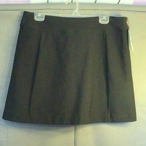 LADY HAGEN skort  sz 12/14  black  NWT